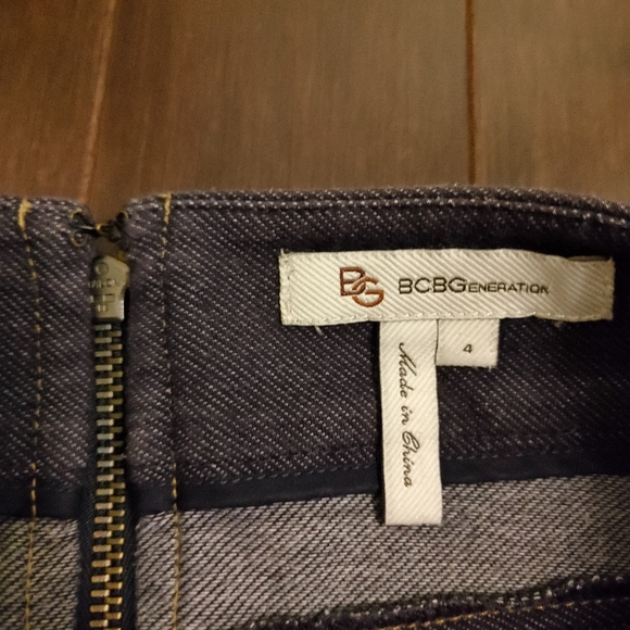 BCBGGeneration Cotton Mini Skirt Size 4 - Picture 3 of 4